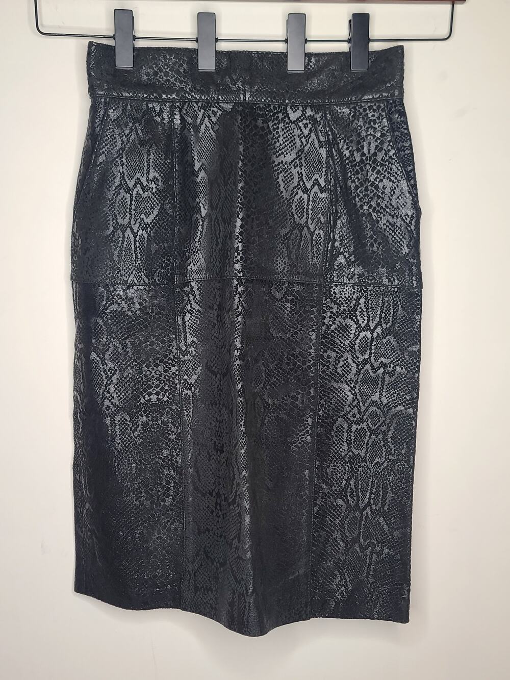 Vintage 1980s Rosalee black faux leather snakeskin high waist pencil skirt - 14